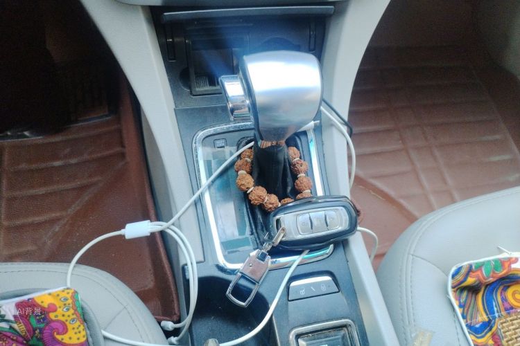 GEELY Emgrand 2015 #16 GEELY Emgrand 2015 car image #16