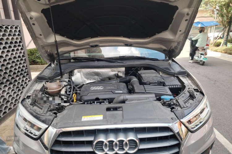 Audi Q3 2017 car image #22