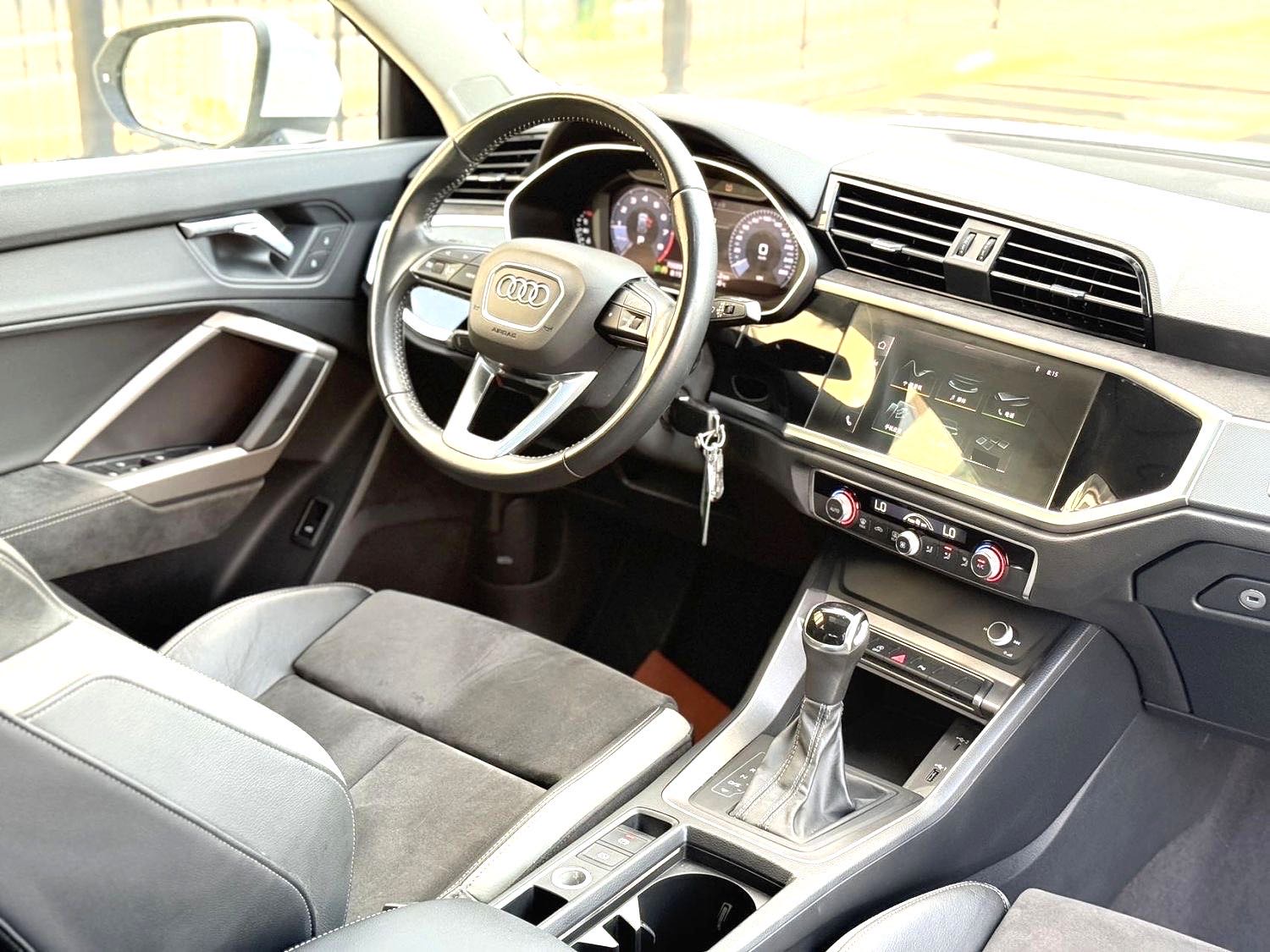 Audi Q3 2020 #5 Audi Q3 2020 car image #5