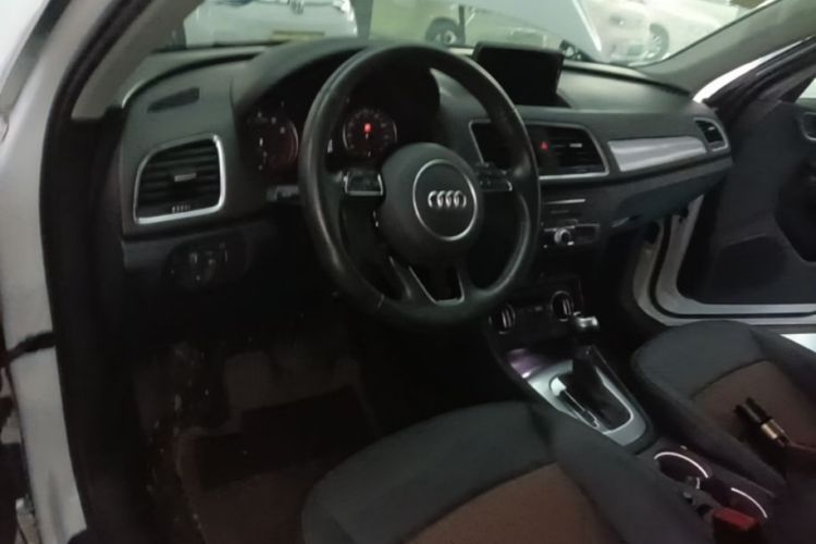 Audi Q3 2019 #10 Audi Q3 2019 car image #10