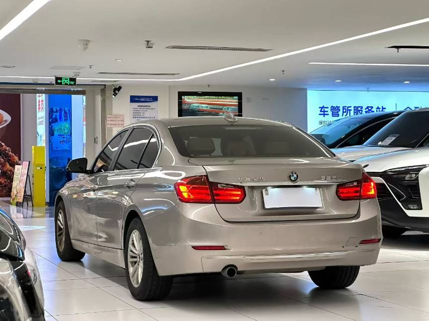 BMW 3 Series 2017 #10 BMW 3 Series 2017 car image #10