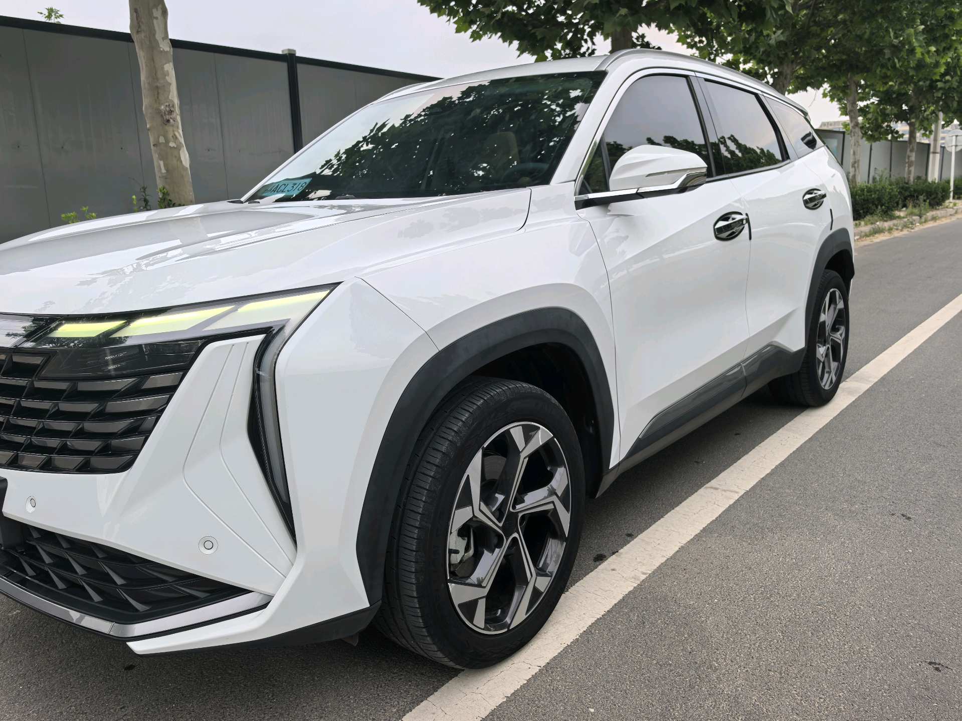 GEELY Boyue L 2023 car image 