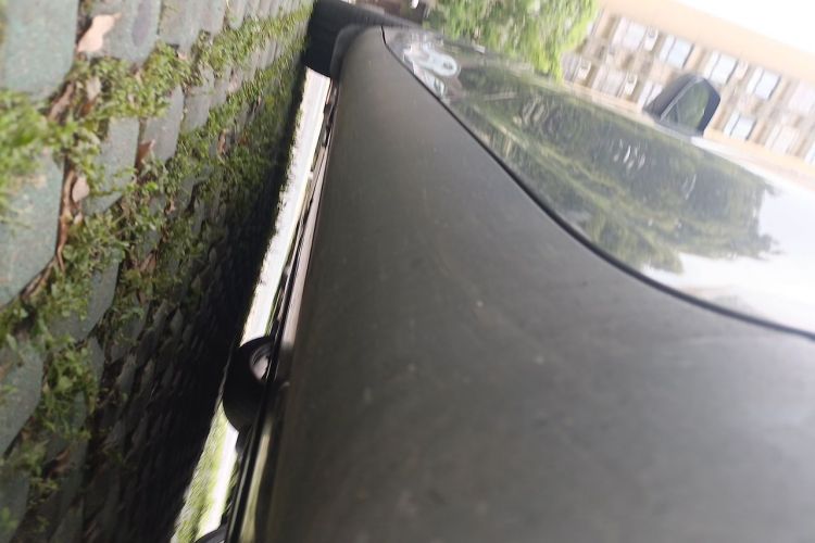 Tesla Model Y 2023 car image #25