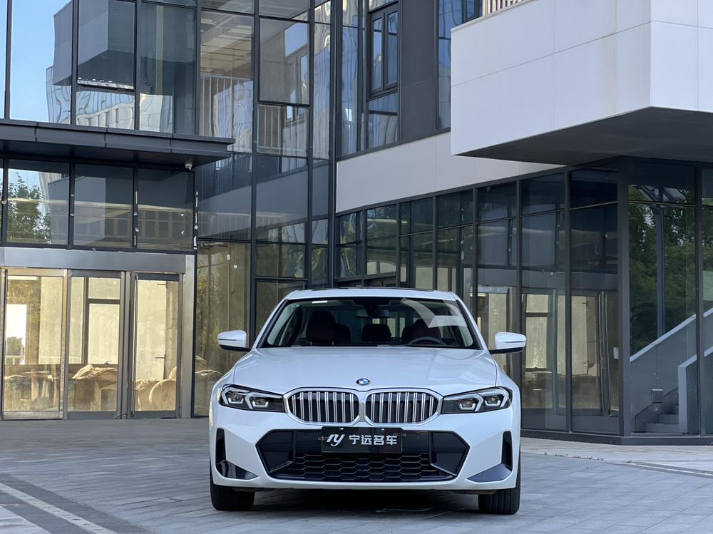 BMW 3 Series 2023 car image #2