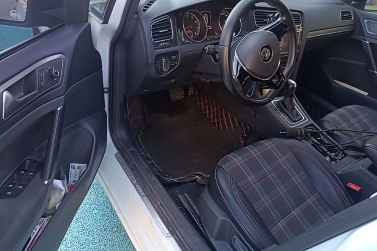 Volkswagen Golf 2017 #18 Volkswagen Golf 2017 car image #18