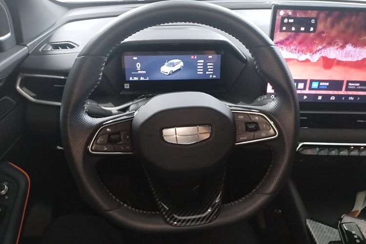 GEELY Coolray 2026 #15 GEELY Coolray 2026 car image #15