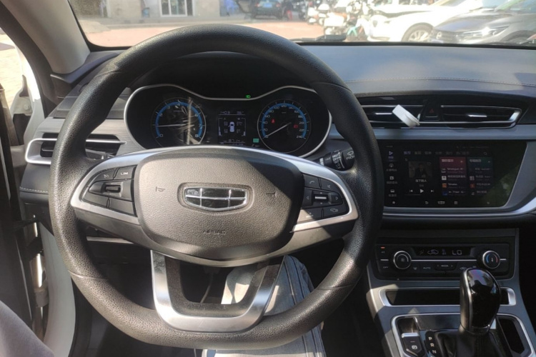 GEELY Emgrand 2021 #15 GEELY Emgrand 2021 image de voiture #15