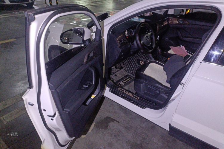 Volkswagen Tharu 2019 car image #18