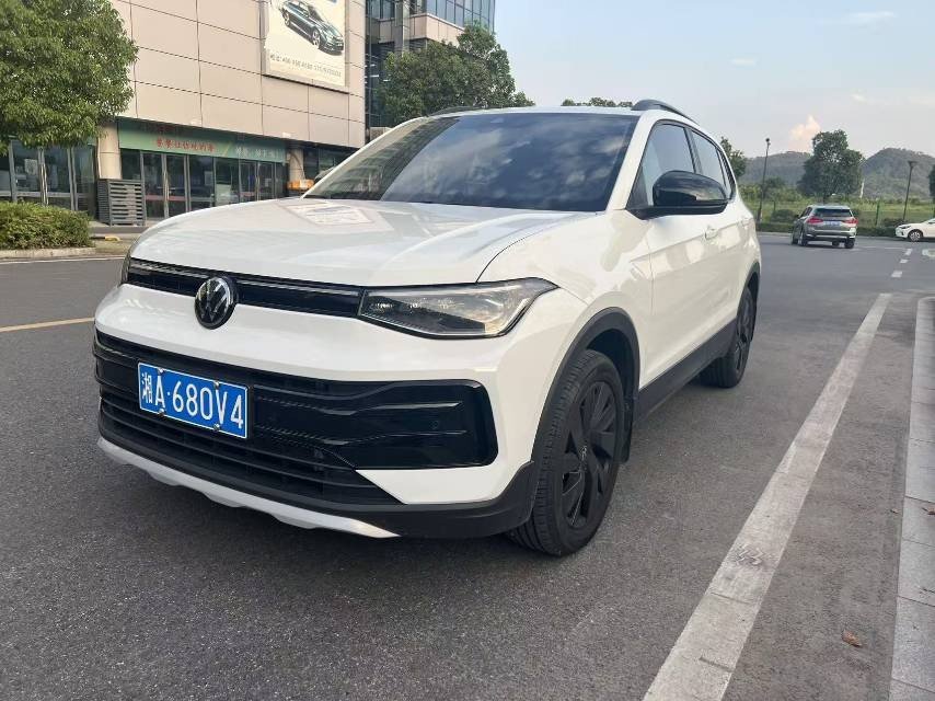 Volkswagen Tharu 2026 car image 