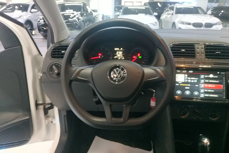 Volkswagen Polo 2018 #11 Volkswagen Polo 2018 car image #11
