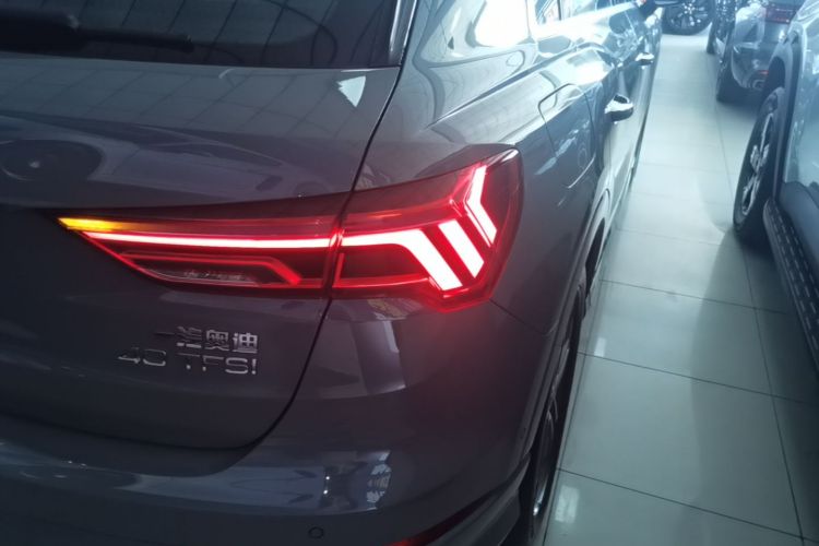 Audi Q3 2025 #8 Audi Q3 2025 immagine di auto #8