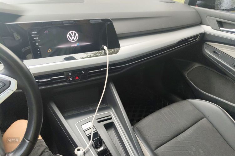 Volkswagen Golf 2021 car image #15