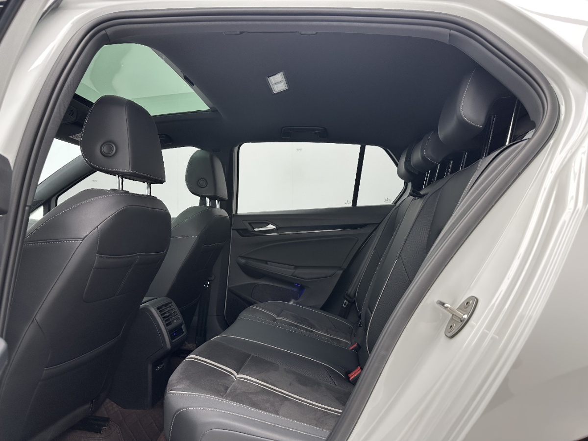Volkswagen Golf 2022 #6 Volkswagen Golf 2022 car image #6