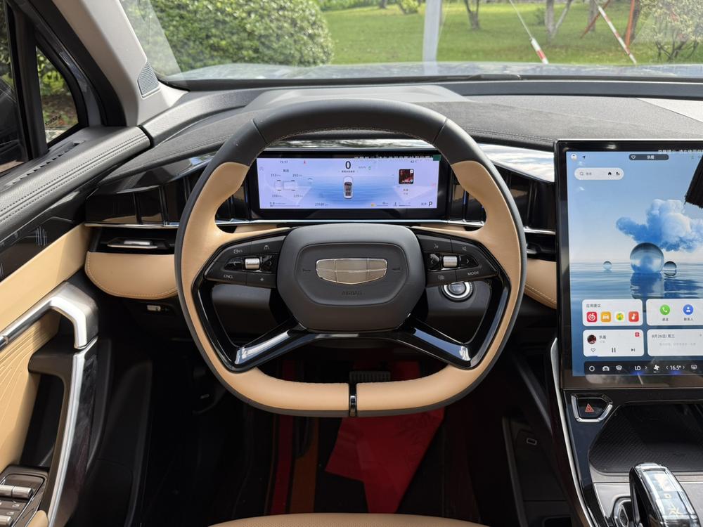 GEELY Boyue L 2023 car image #13
