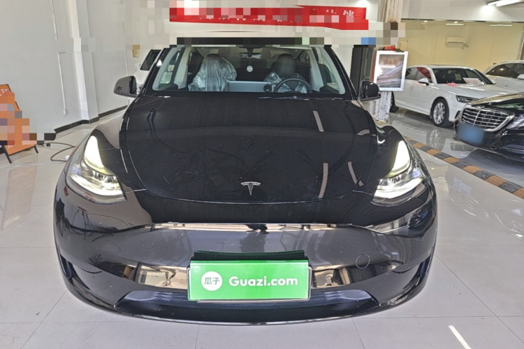 Tesla Model Y 2022 car image #3