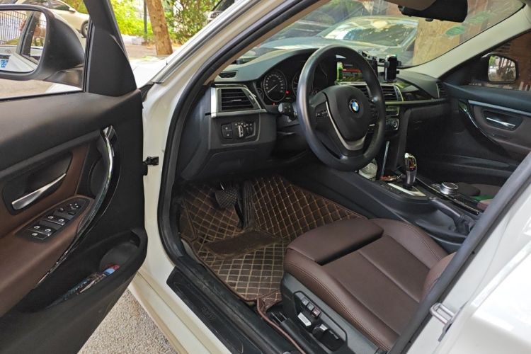 BMW 3 Series 2019 #13 BMW 3 Series 2019 car image #13