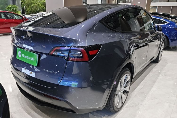 Tesla Model Y 2022 #7 Tesla Model Y 2022 car image #7