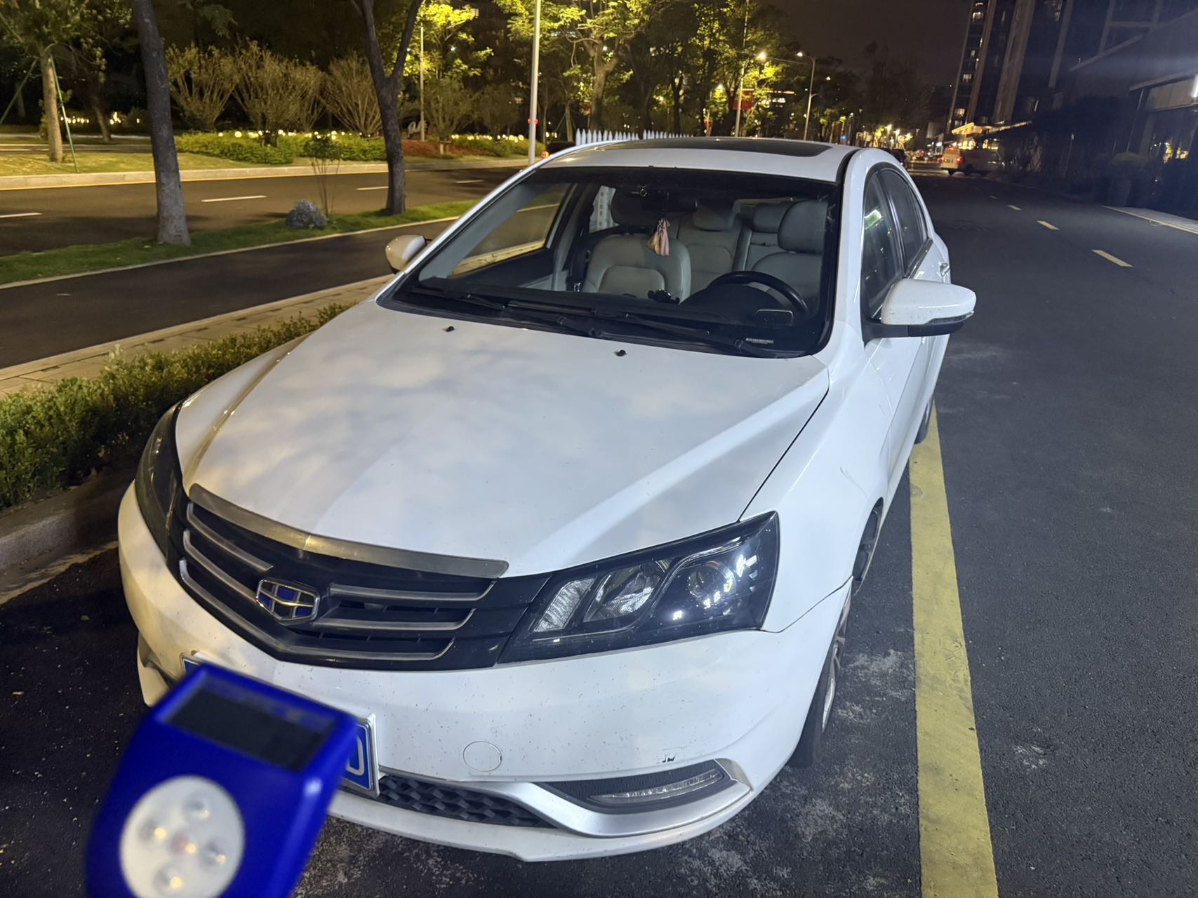 GEELY Emgrand 2015 GEELY Emgrand 2015 immagine di auto