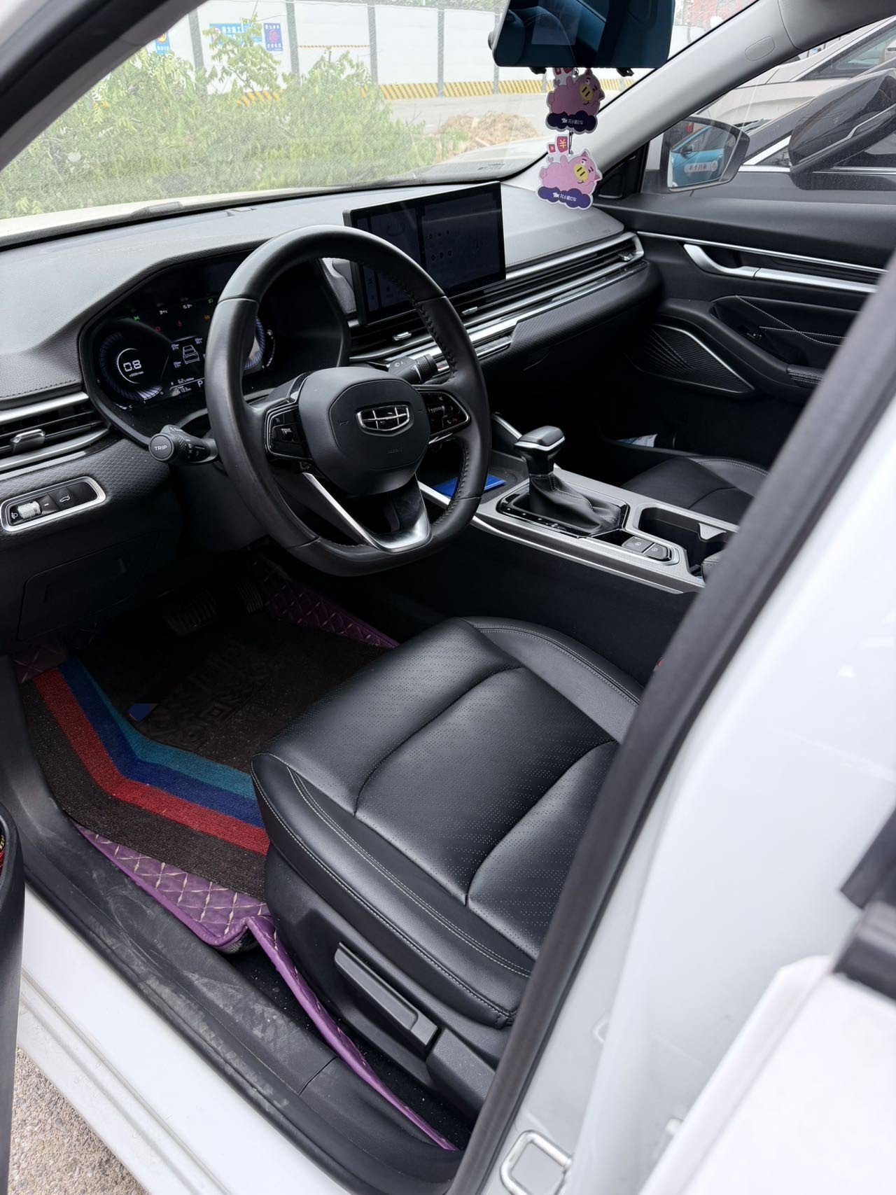 GEELY Emgrand 2023 car image #3