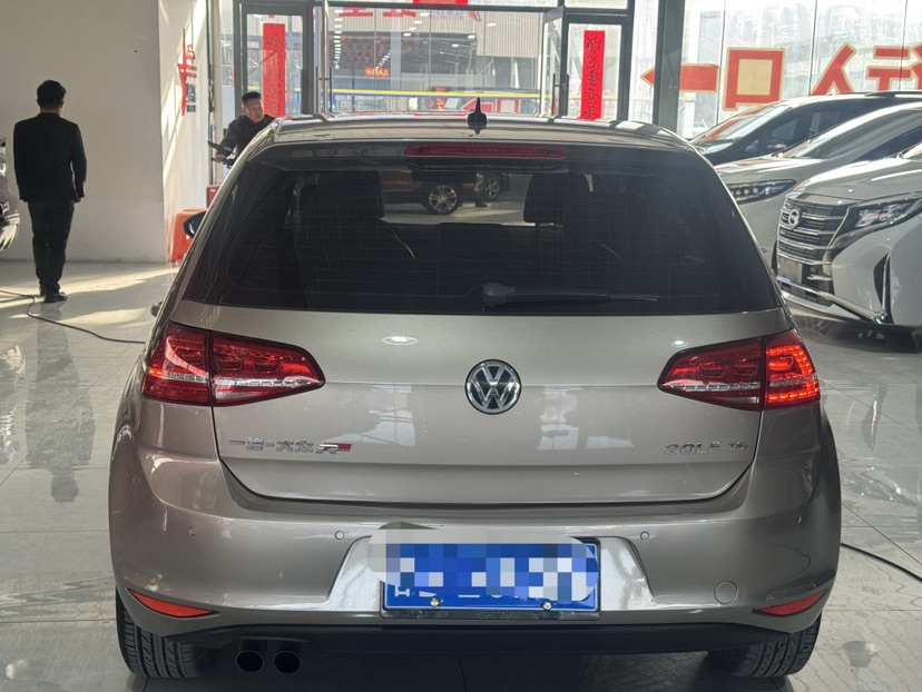 Volkswagen Golf 2015 car image #8