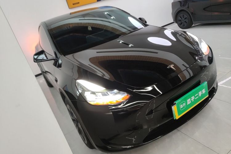 Tesla Model Y 2023 #4 Tesla Model Y 2023 car image #4