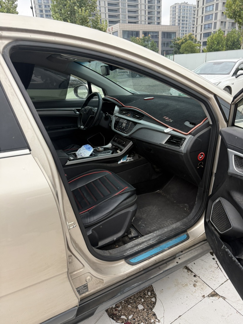 GEELY Emgrand GSe 2019 #7 GEELY Emgrand GSe 2019 car image #7