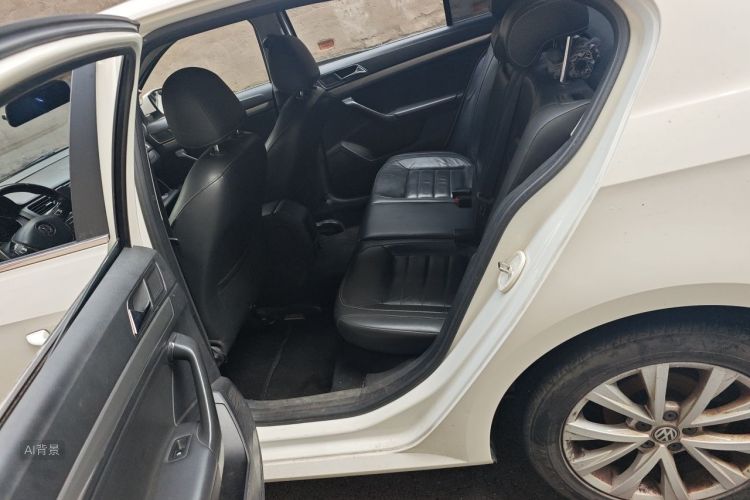 Volkswagen Lavida 2017 car image #19