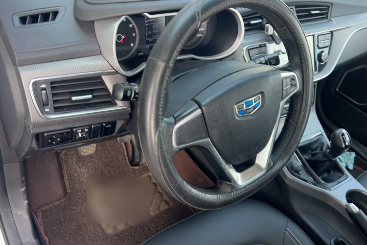 GEELY Emgrand GS 2018 car image #12
