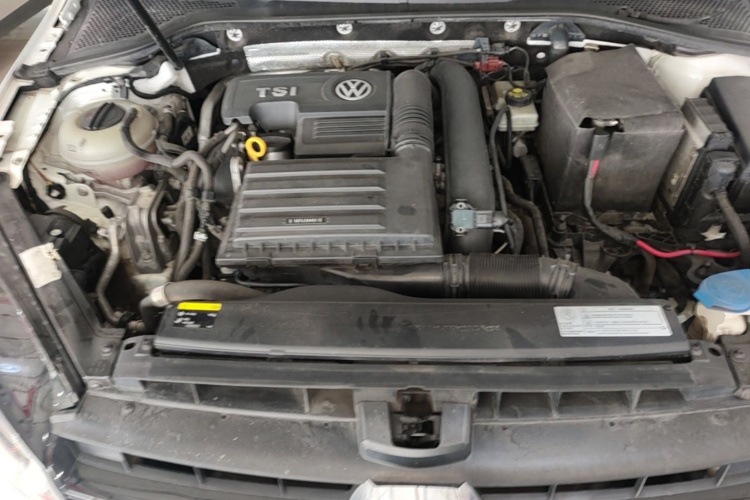 Volkswagen Golf 2017 car image #20