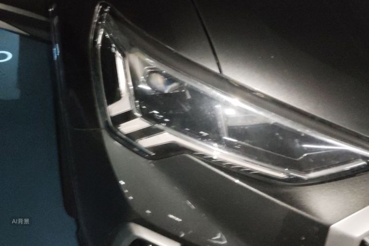 Audi Q3 2026 car image #8