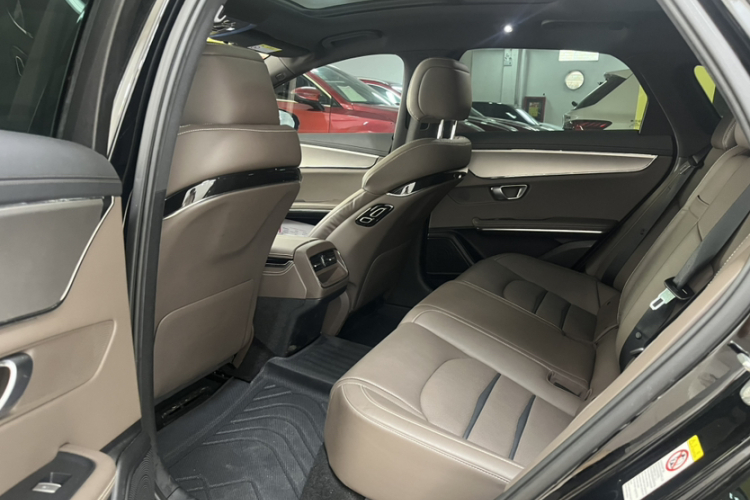 BYD Han 2021 car image #11