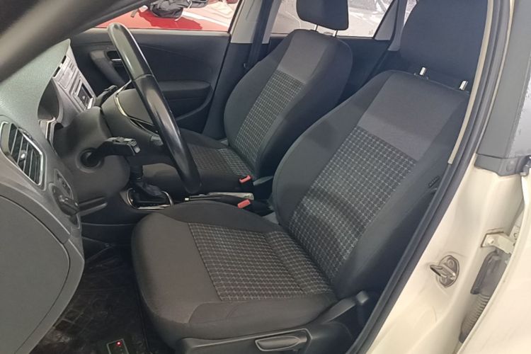 Volkswagen Polo 2017 #15 Volkswagen Polo 2017 car image #15