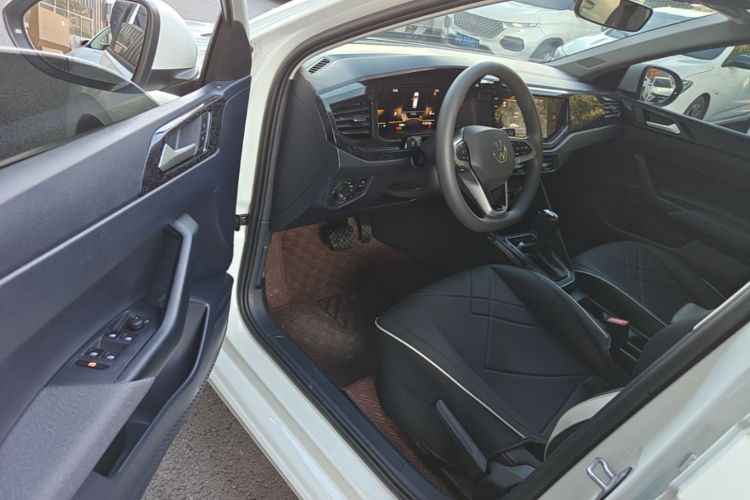 Volkswagen Lavida 2026 car image #16