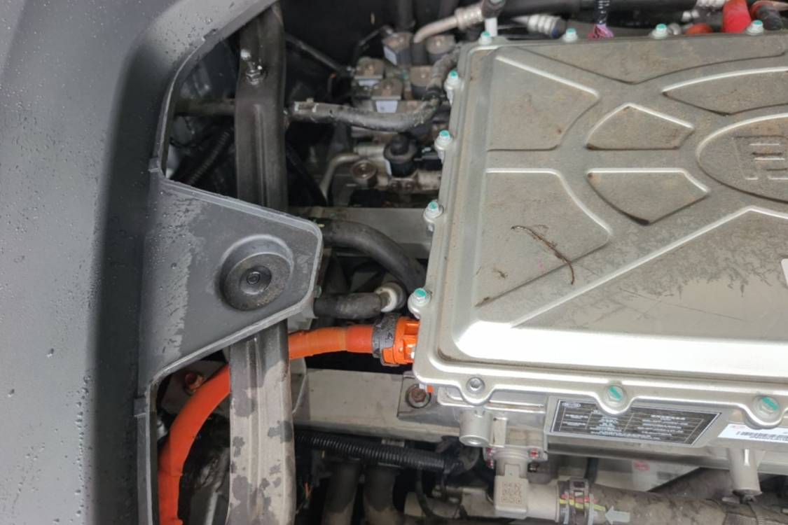 BYD Han 2024 car image #11