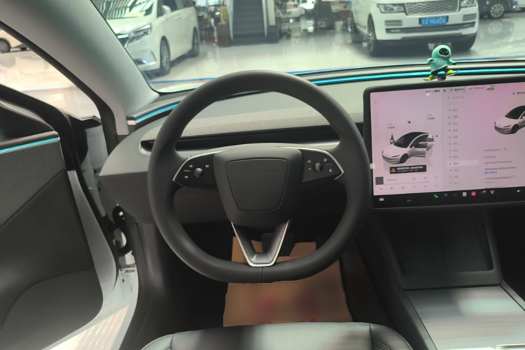 Tesla Model 3 2024 car image #15