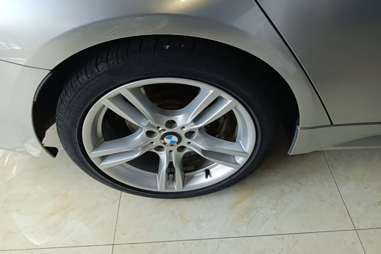 BMW 3 Series 2017 car image #10