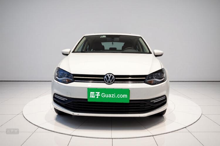 Volkswagen Polo 2019 car image #3