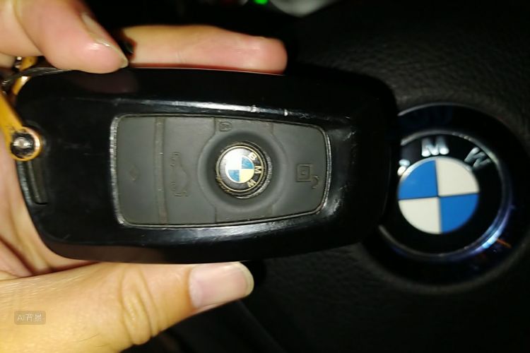BMW 3 Series 2018 car image #10