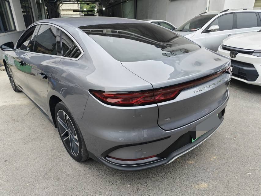 BYD Han 2024 car image #9