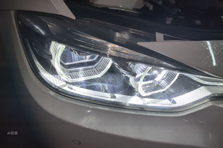 BMW 3 Series 2018 car image #8