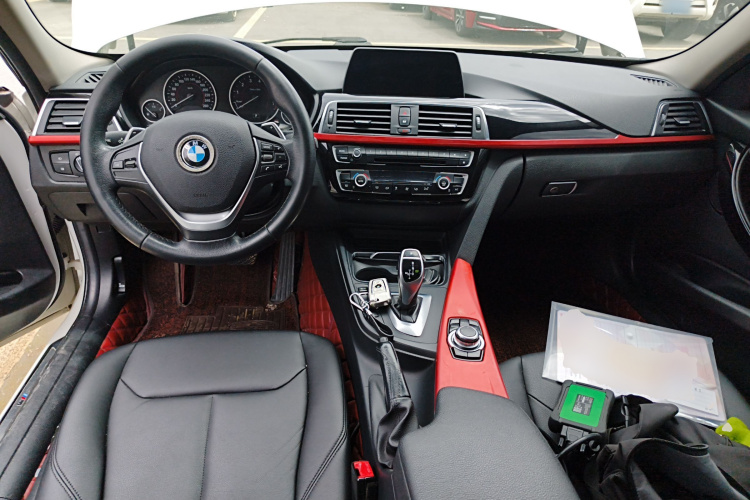 BMW 3 Series 2017 imagen de coche #10