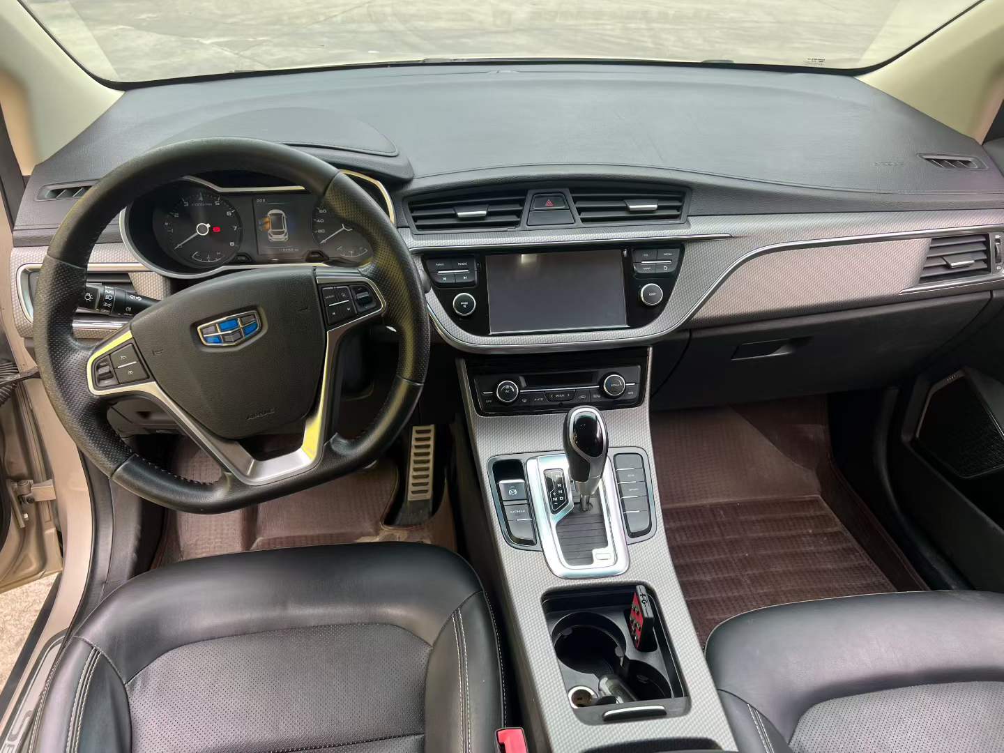 GEELY Emgrand GS 2017 car image #6