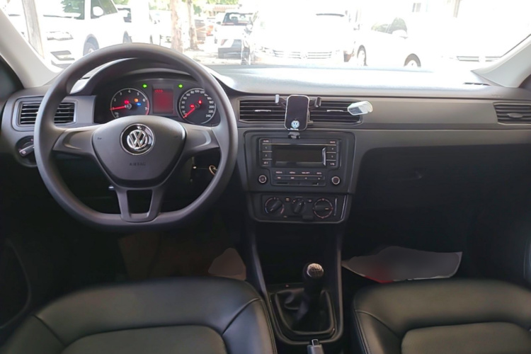 Volkswagen Santana 2020 car image #11