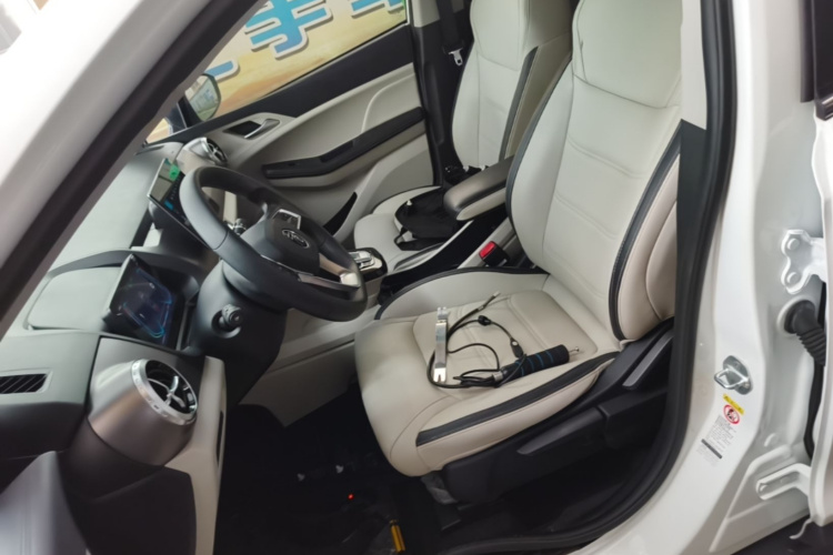 BYD Yuan Pro 2022 car image #15
