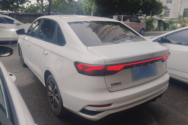 GEELY Emgrand 2022 car image #5