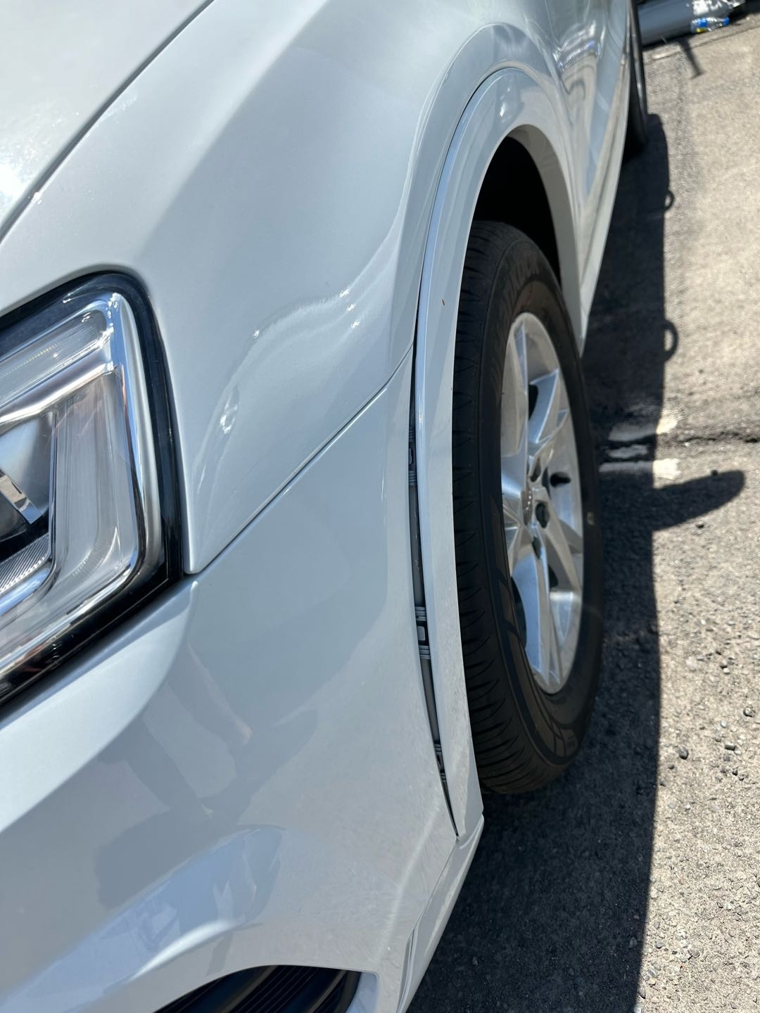 2019 car image #22
