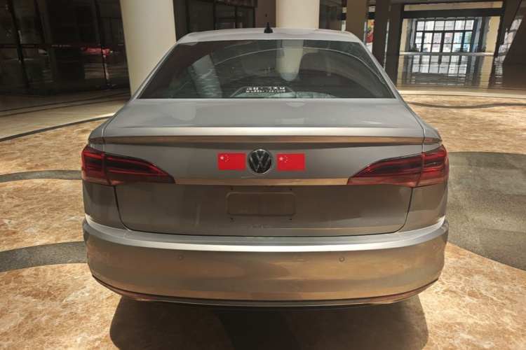 Volkswagen Bora 2021 car image #6