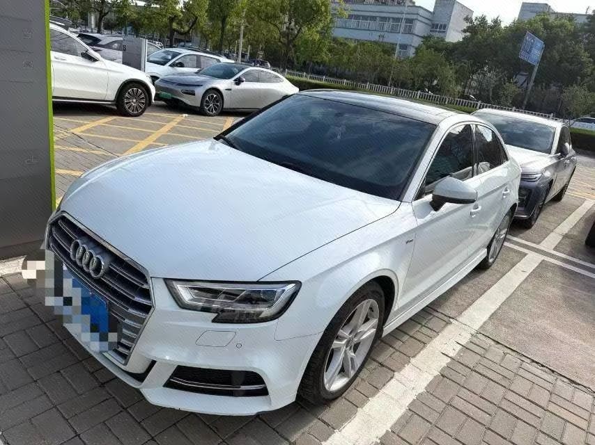 2020 2020 immagine di auto