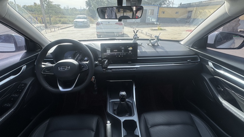 GEELY Emgrand 2022 #6 GEELY Emgrand 2022 car image #6