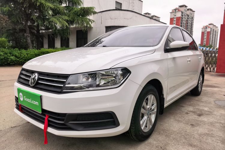 Volkswagen Santana 2019 car image #2